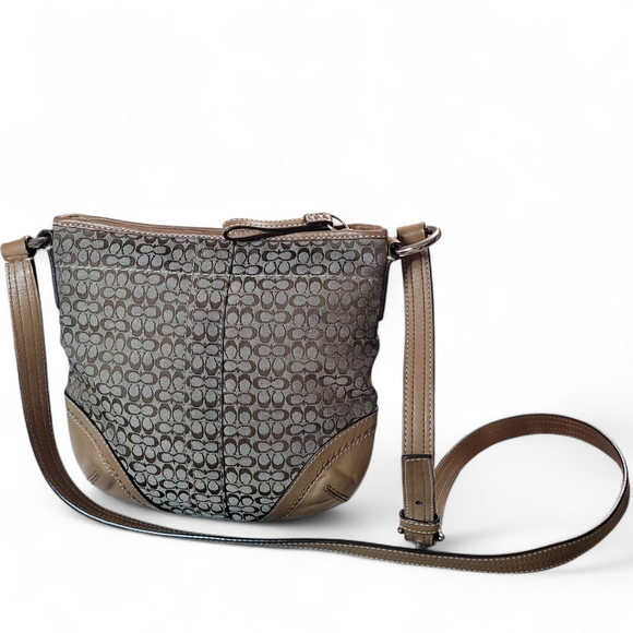 COACH Vintage Small Tan Signature Crossbody Bag In EUC - Picture 5 of 10